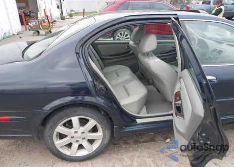 2002 Nissan Maxima Gle z USA, uszkodzony, nr VIN JN1DA31A22T315152